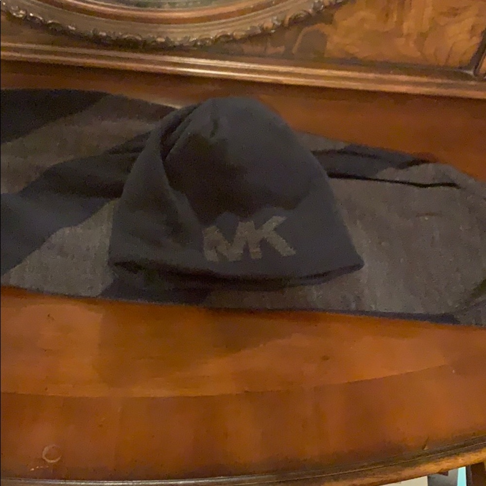 Michael Kors beanie/scarf combo